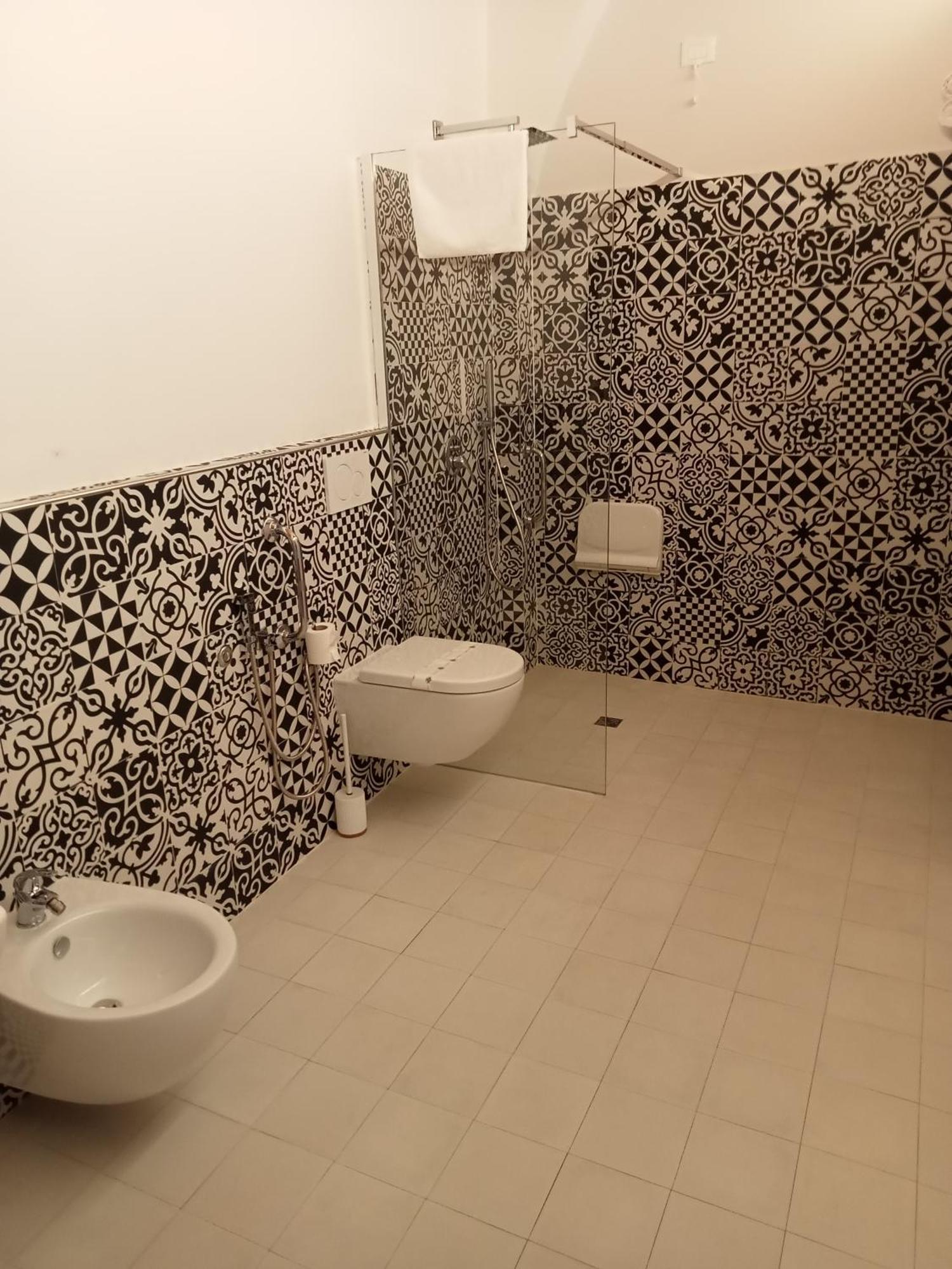 Dimora Donna Dora - Albergo Diffuso San Martino in Pensilis エクステリア 写真