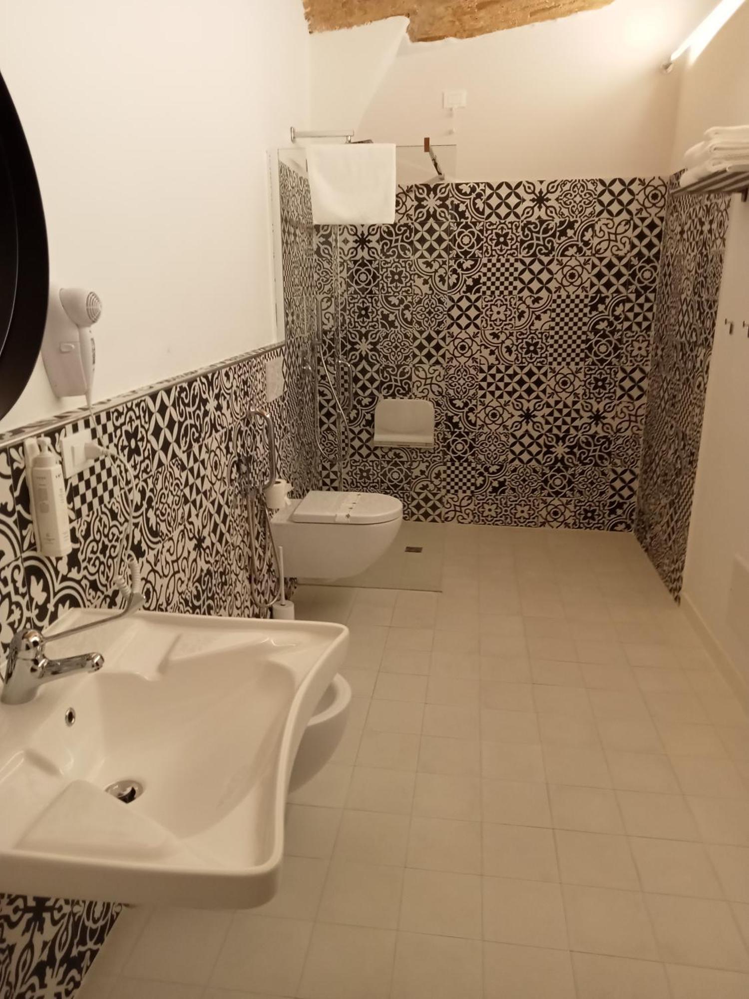 Dimora Donna Dora - Albergo Diffuso San Martino in Pensilis エクステリア 写真